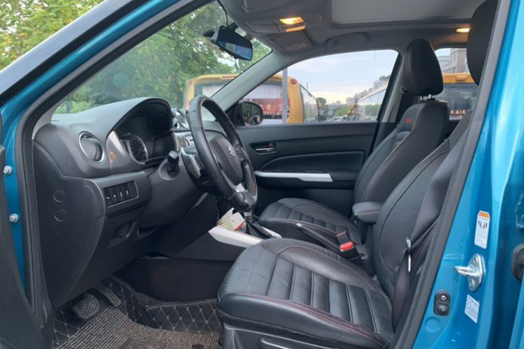 Used Suzuki Vitara 2016 1.4T Automatic Two-Wheel Drive Luxury Version Interior 3