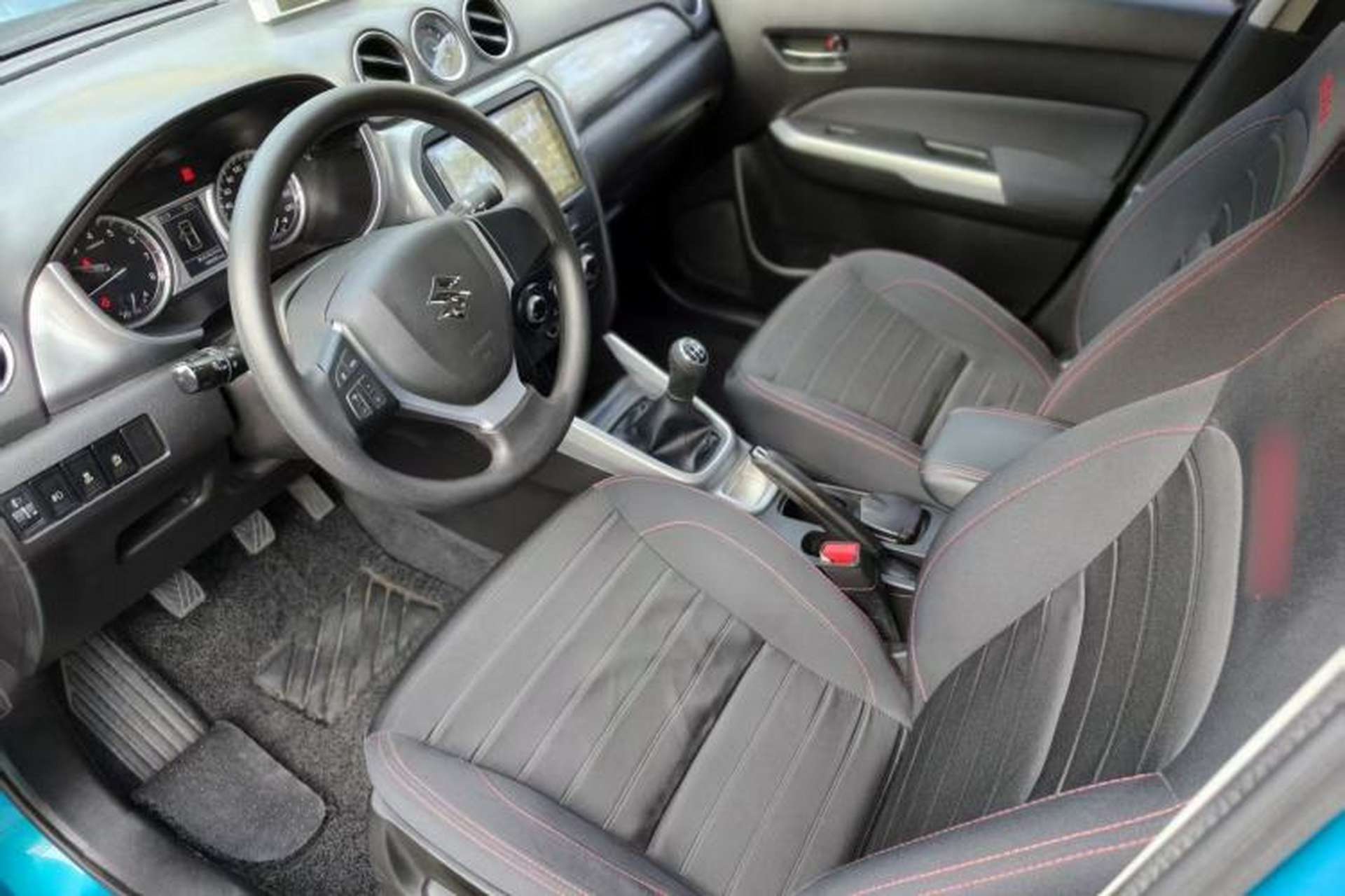 Used Suzuki Vitara 2016 1.6L Manual Two-Wheel Drive Entry-Level Trim Interior 5