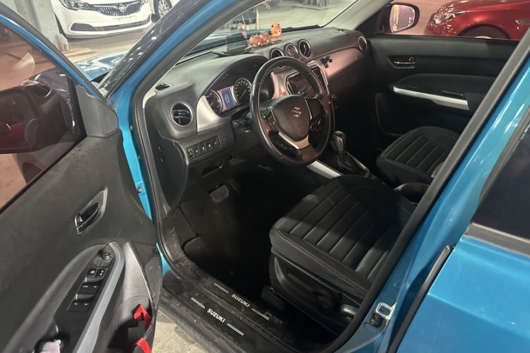 Used Suzuki Vitara 2016 1.4T Automatic All-Wheel Drive Leading Version Interior 7