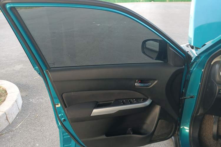 Used Suzuki Vitara 2016 1.6L Manual Two-Wheel Drive Entry-Level Trim Left Front Door Interior