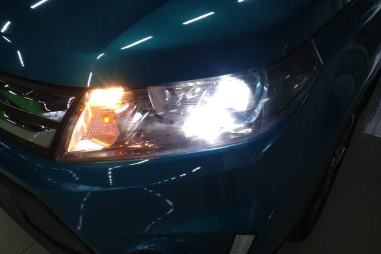 Used Suzuki Vitara 2016 1.4T Automatic Two-Wheel Drive Luxury Version Left Front Headlight