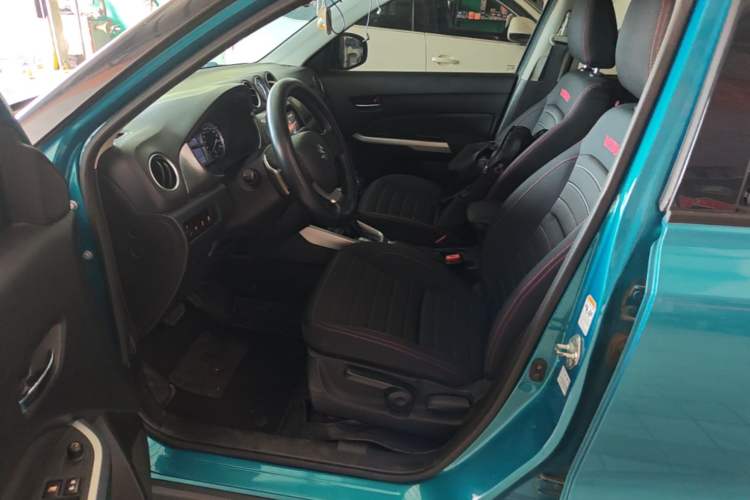 Used Suzuki Vitara 2016 1.4T Automatic Two-Wheel Drive Elite Model Left Front Seat