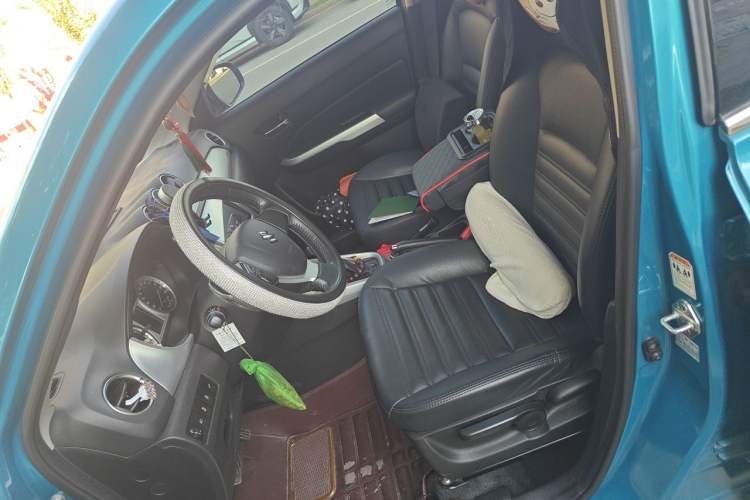 Used Suzuki Vitara 2016 1.4T Automatic All-Wheel-Drive Elite Model Left Front Seat
