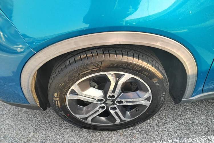 Used Suzuki Vitara 2016 1.4T Automatic Two-Wheel Drive Elite Model Left Front Wheel Hub