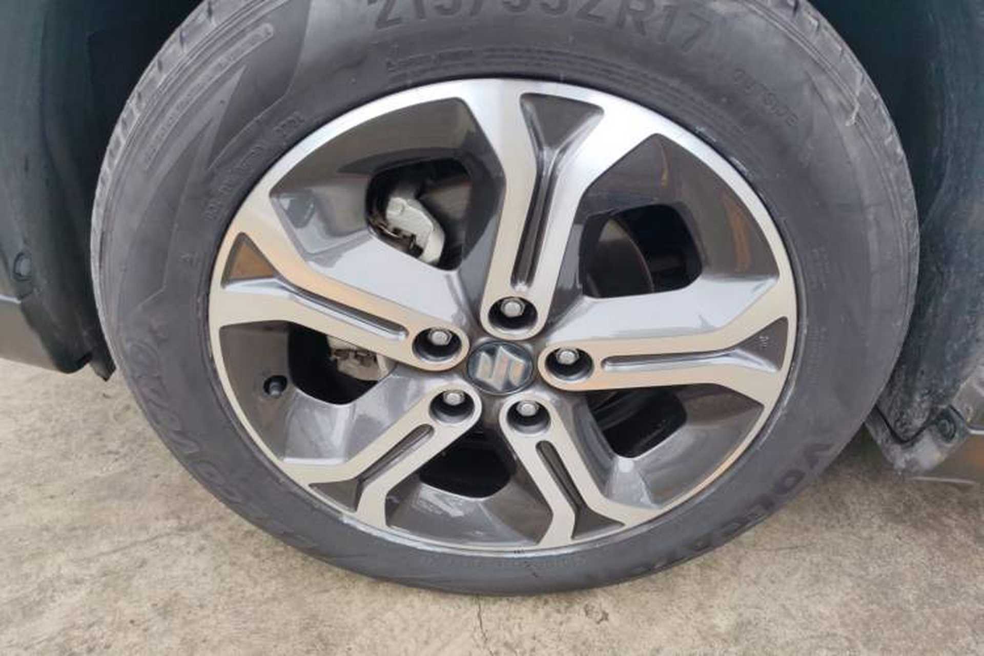 Used Suzuki Vitara 2016 1.4T Automatic Two-Wheel Drive Elite Model Left Front Wheel Hub
