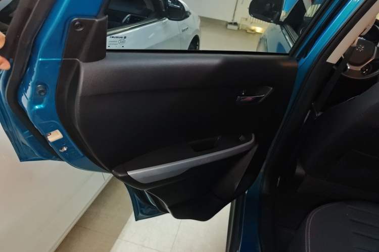 Used Suzuki Vitara 2016 1.4T Automatic Two-Wheel Drive Elite Model Left Rear Door Interior