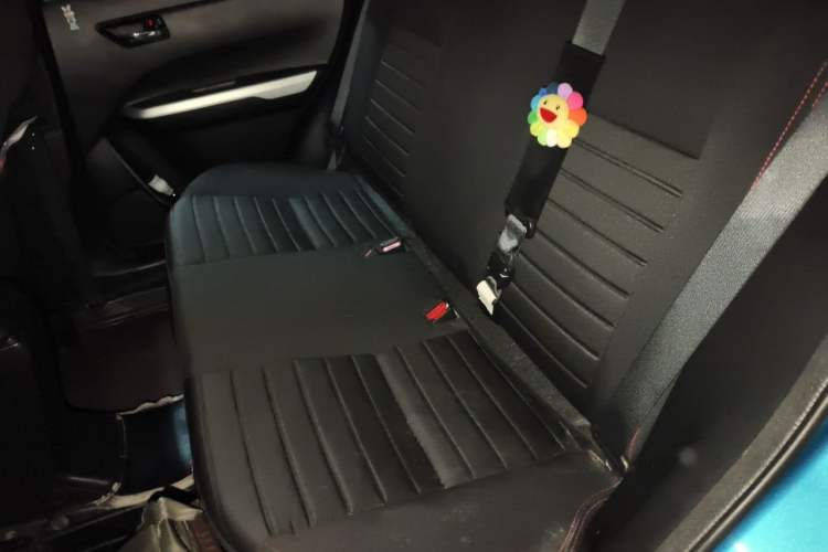 Used Suzuki Vitara 2016 1.6L Manual Two-Wheel Drive Entry-Level Trim Left Rear Seat