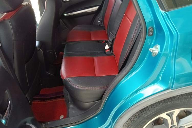 Used Suzuki Vitara 2016 1.4T Manual Two-Wheel-Drive Elite Model Left Rear Seat