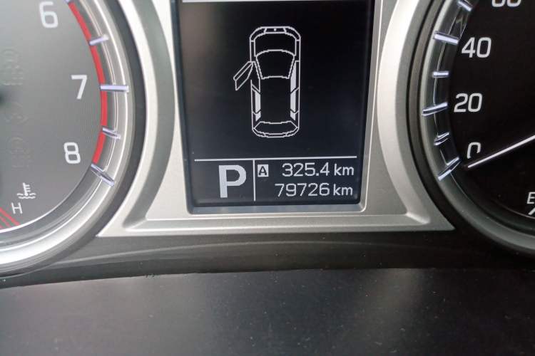 Used Suzuki Vitara 2016 1.4T Automatic Two-Wheel Drive Elite Model Odometer Close Up