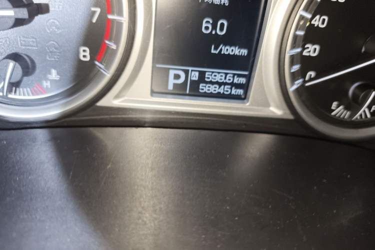 Used Suzuki Vitara 2016 1.4T Automatic Two-Wheel Drive Luxury Version Odometer Close Up