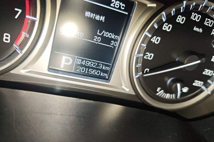 Used Suzuki Vitara 2016 1.4T Automatic Two-Wheel Drive Elite Model Odometer Close Up