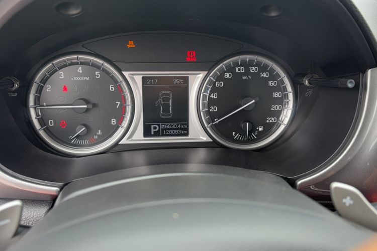 Used Suzuki Vitara 2016 1.4T Automatic Two-Wheel Drive Elite Model Odometer Close Up