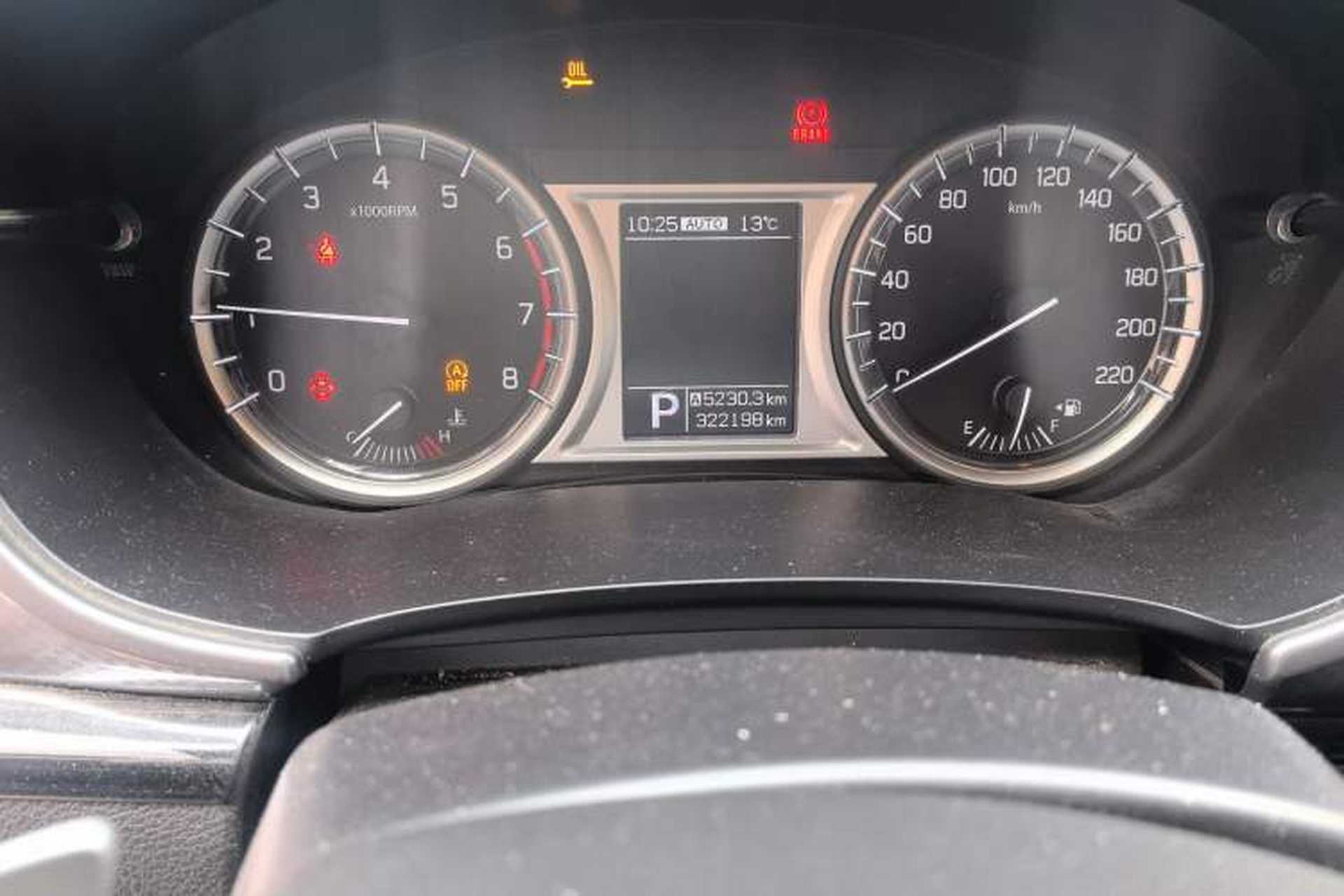 Used Suzuki Vitara 2016 1.4T Automatic 4x4 Flagship Model Odometer Close Up