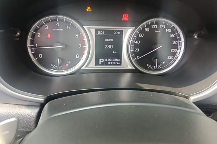 Used Suzuki Vitara 2016 1.4T Automatic Two-Wheel Drive Luxury Version Odometer Close Up