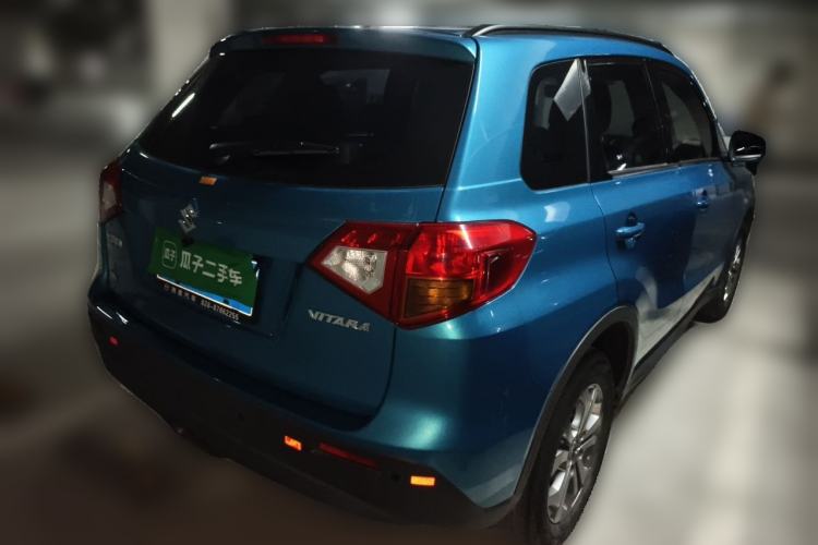 Used Suzuki Vitara 2016 1.6L Manual Two-Wheel Drive Entry-Level Trim Rear Right 45 Deg