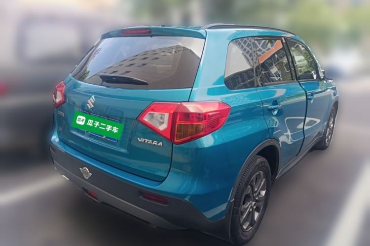 Used Suzuki Vitara 2016 1.6L Manual Two-Wheel Drive Entry-Level Trim Rear Right 45 Deg