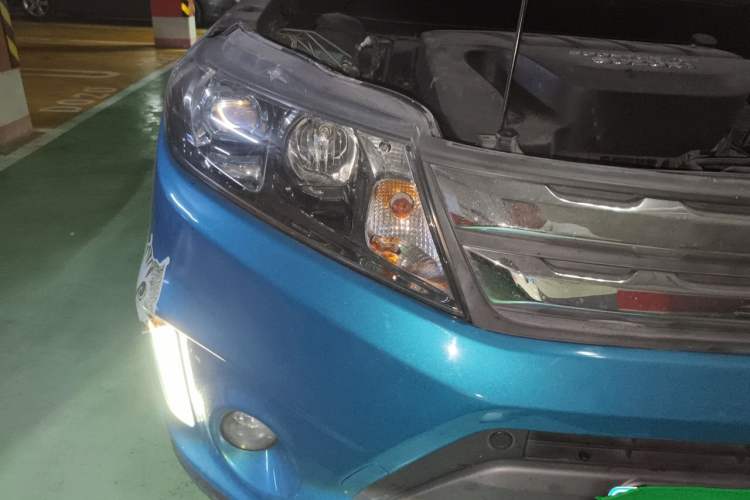 Used Suzuki Vitara 2016 1.4T Automatic Two-Wheel Drive Luxury Version Right Front Headlight