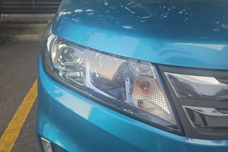 Used Suzuki Vitara 2016 1.4T Automatic Two-Wheel Drive Luxury Version Right Front Headlight