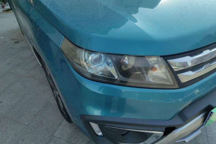 Used Suzuki Vitara 2016 1.4T Automatic All-Wheel Drive Leading Version Right Front Headlight