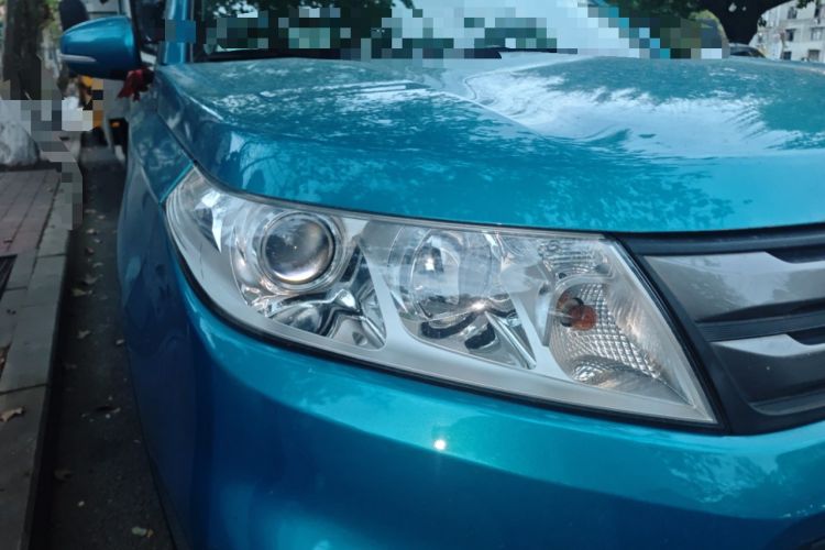 Used Suzuki Vitara 2016 1.6L Manual Two-Wheel Drive Entry-Level Trim Right Front Headlight