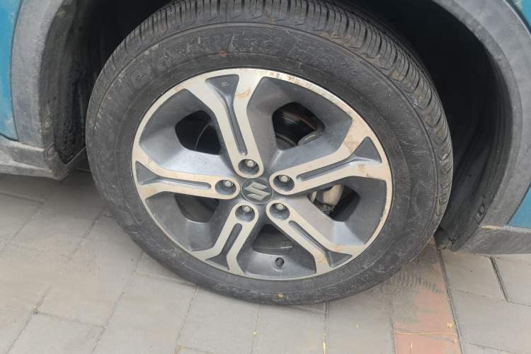 Used Suzuki Vitara 2016 1.4T Automatic 4x4 Flagship Model Right Front Wheel Hub