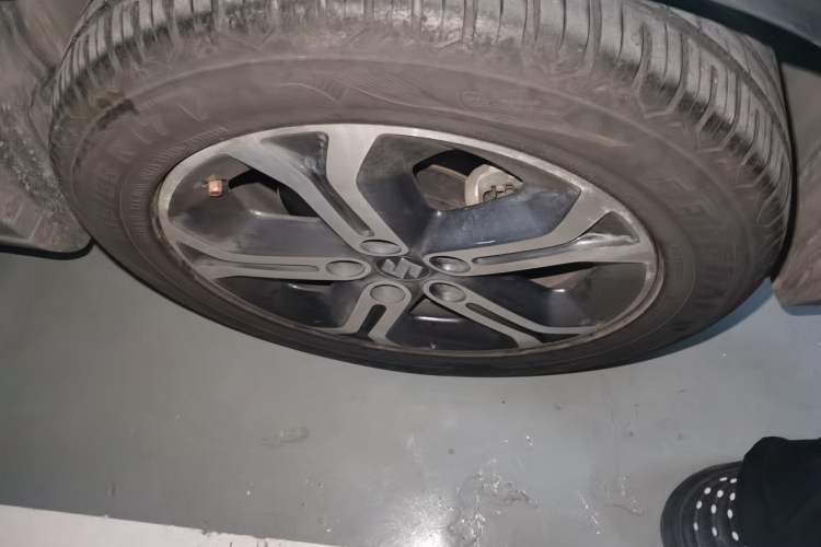 Used Suzuki Vitara 2016 1.4T Automatic Two-Wheel Drive Luxury Version Right Front Wheel Hub
