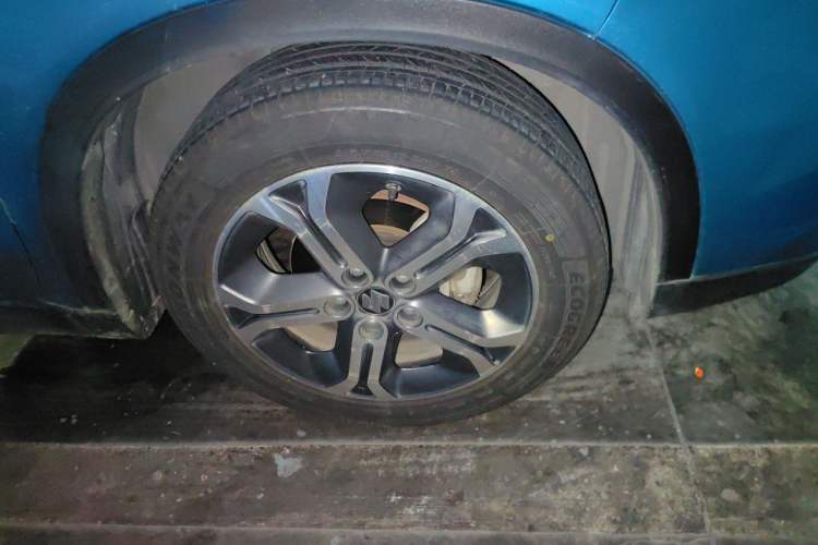 Used Suzuki Vitara 2016 1.4T Automatic 4x4 Flagship Model Right Front Wheel Hub