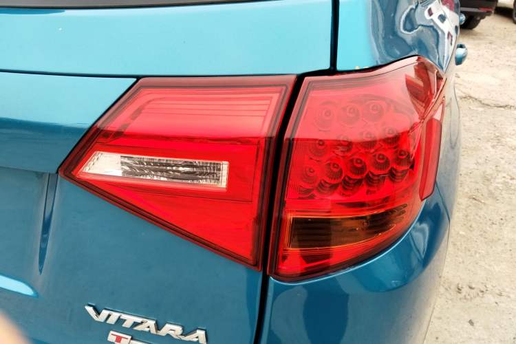 Used Suzuki Vitara 2016 1.4T Automatic Two-Wheel Drive Elite Model Right Rear Taillight