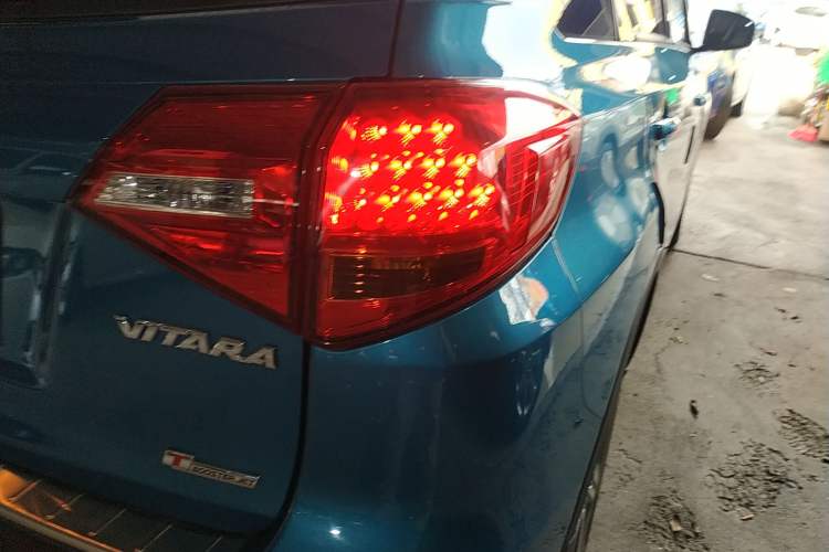 Used Suzuki Vitara 2016 1.4T Automatic Two-Wheel Drive Luxury Version Right Rear Taillight