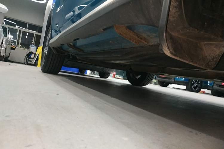 Used Suzuki Vitara 2016 1.4T Automatic Two-Wheel Drive Elite Model Right Side Sill