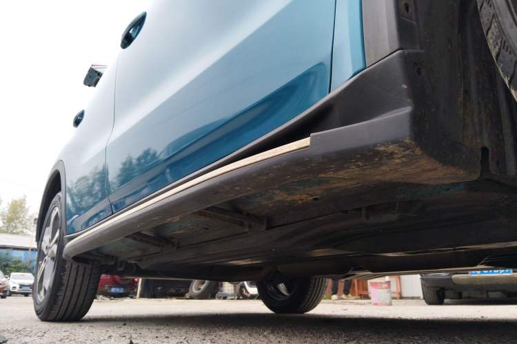 Used Suzuki Vitara 2016 1.4T Automatic Two-Wheel Drive Elite Model Right Side Sill