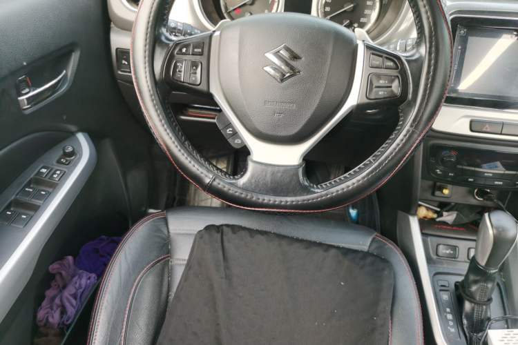 Used Suzuki Vitara 2016 1.4T Automatic 4x4 Flagship Model Steering Wheel