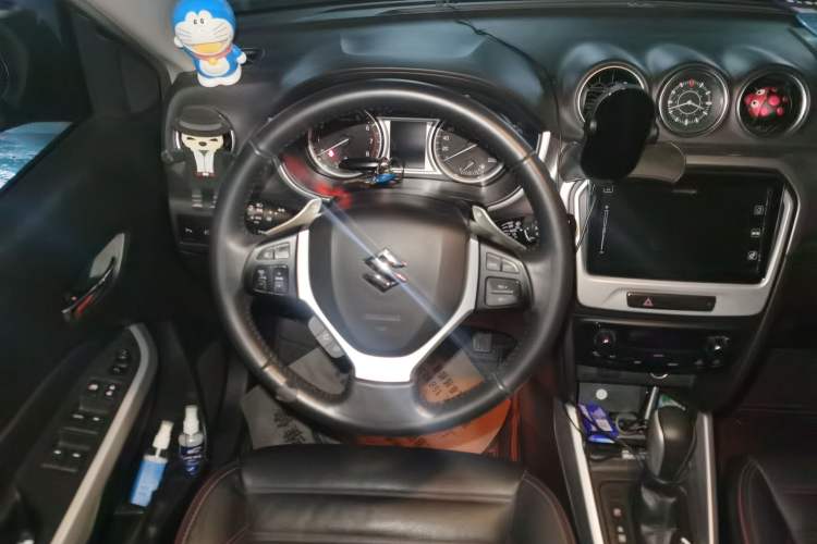 Used Suzuki Vitara 2016 1.4T Automatic Two-Wheel Drive Luxury Version Steering Wheel