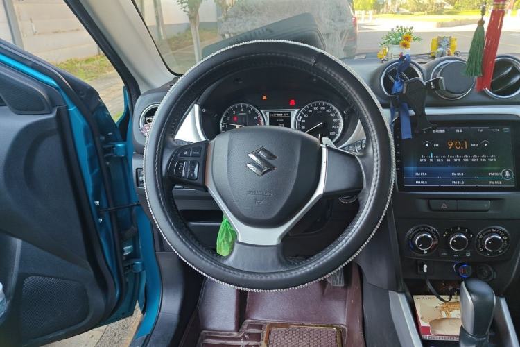 Used Suzuki Vitara 2016 1.4T Automatic All-Wheel-Drive Elite Model Steering Wheel