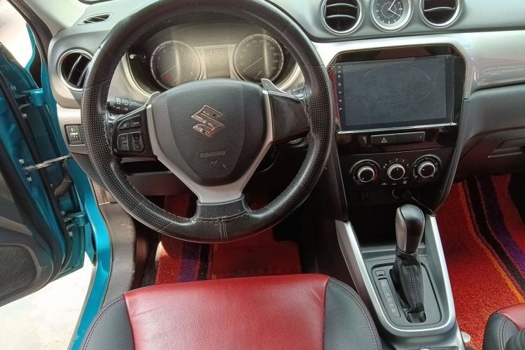 Used Suzuki Vitara 2016 1.4T Manual Two-Wheel-Drive Elite Model Steering Wheel