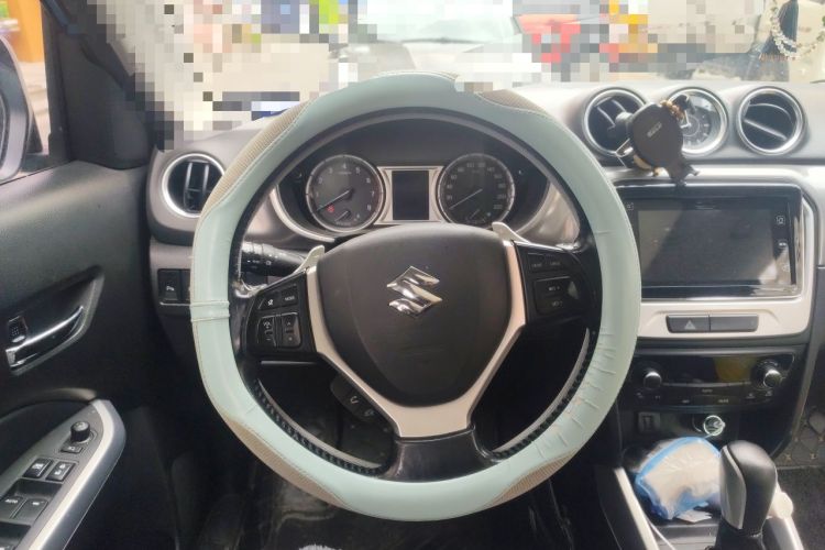 Used Suzuki Vitara 2016 1.4T Automatic Two-Wheel Drive Luxury Version Steering Wheel