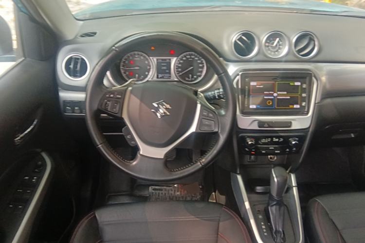 Used Suzuki Vitara 2016 1.4T Automatic Two-Wheel Drive Luxury Version Steering Wheel