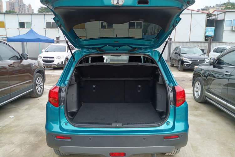 Used Suzuki Vitara 2016 1.4T Automatic Two-Wheel Drive Elite Model Trunk