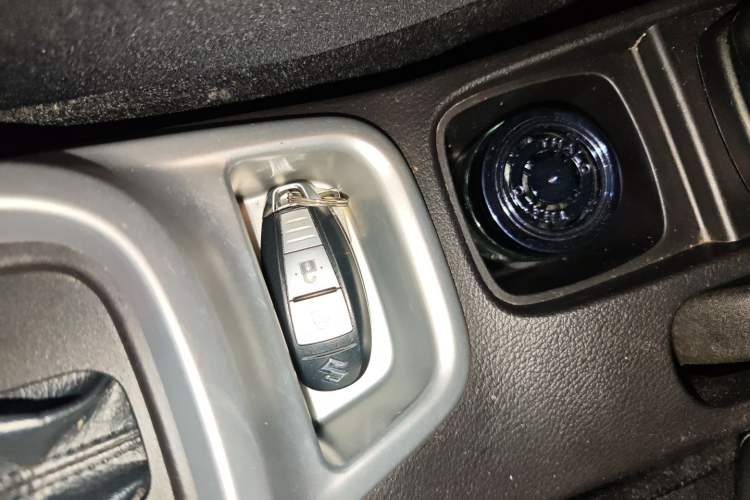 Used Suzuki Vitara 2016 1.4T Automatic Two-Wheel Drive Elite Model Vehicle Key