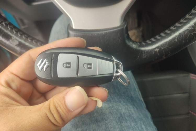 Used Suzuki Vitara 2016 1.4T Automatic All-Wheel-Drive Elite Model Vehicle Key