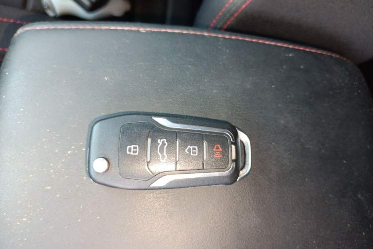 Used Suzuki Vitara 2016 1.6L Manual Two-Wheel Drive Entry-Level Trim Vehicle Key