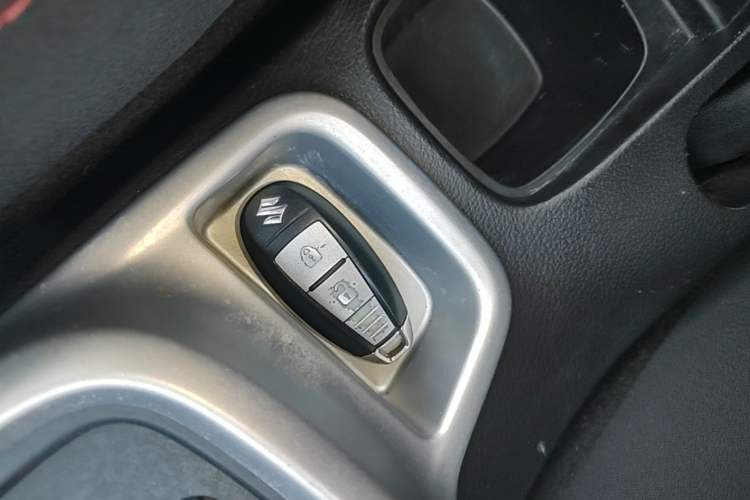 Used Suzuki Vitara 2016 1.4T Automatic Two-Wheel Drive Elite Model Vehicle Key