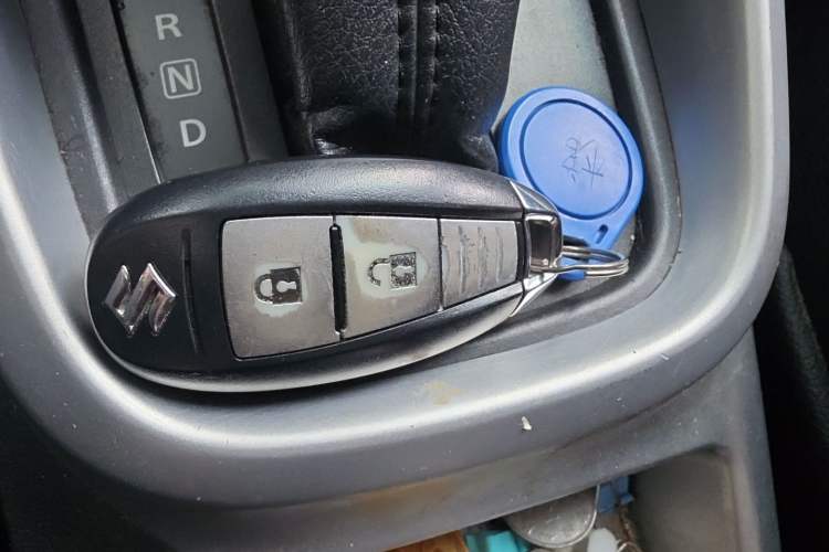 Used Suzuki Vitara 2016 1.4T Automatic Two-Wheel Drive Luxury Version Vehicle Key