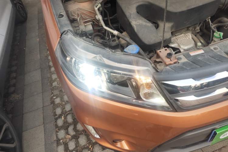 Used Suzuki Vitara 2016 1.4T Automatic 4x4 Flagship Model Right Front Headlight
