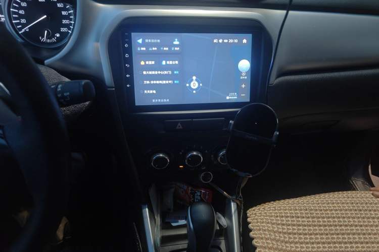 Used Suzuki Vitara 2016 1.4T Automatic Two-Wheel Drive Elite Model Audio And AC Panel