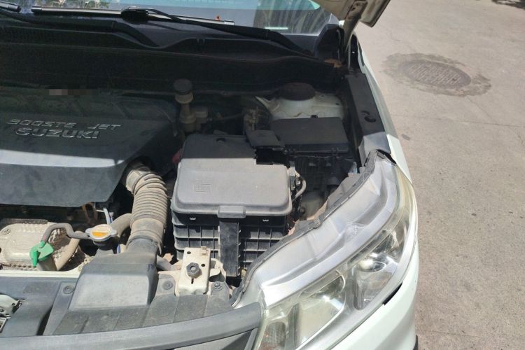 Used Suzuki Vitara 2016 1.4T Manual Two-Wheel-Drive Elite Model Engine Bay Left