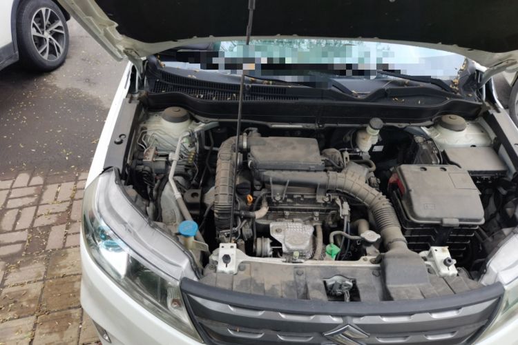 Used Suzuki Vitara 2016 1.4T Automatic Two-Wheel Drive Luxury Version Engine Bay Right
