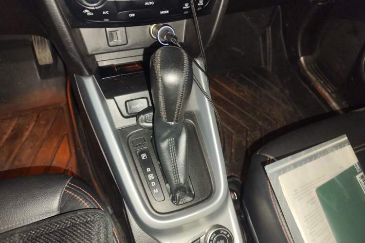 Used Suzuki Vitara 2016 1.4T Automatic 4x4 Flagship Model Gear Lever
