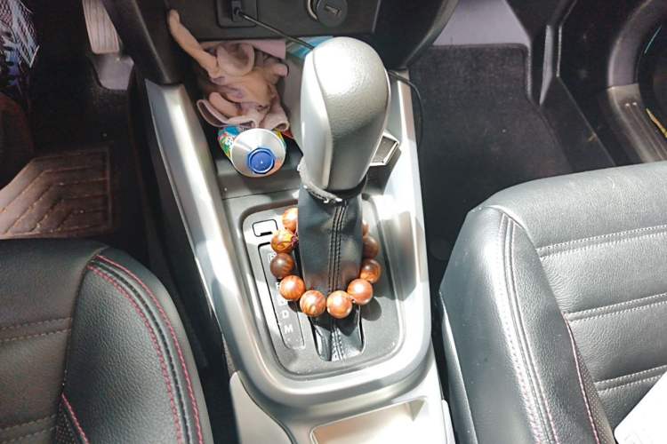 Used Suzuki Vitara 2016 1.4T Automatic Two-Wheel Drive Luxury Version Gear Lever