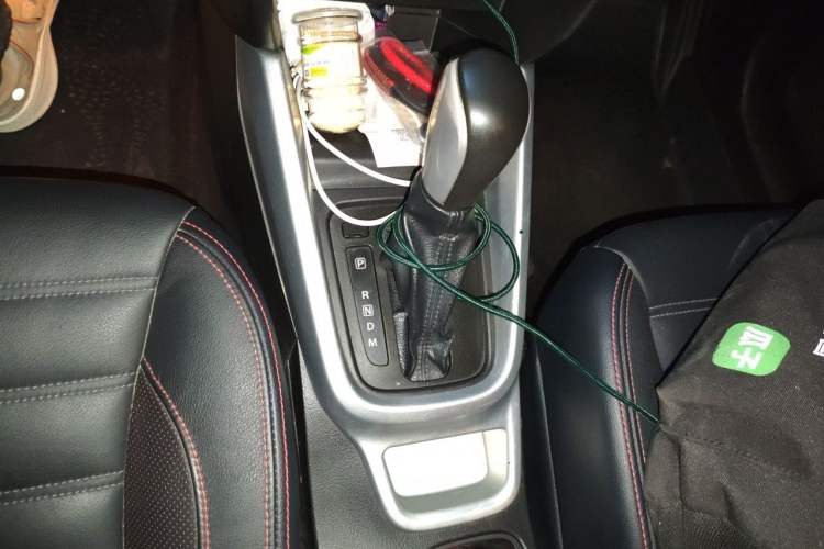 Used Suzuki Vitara 2016 1.4T Automatic Two-Wheel Drive Luxury Version Gear Lever